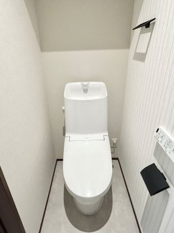 高知市中万々 ② 新築戸建てのトイレ|＊こちらはトイレの類似イメージ画像です。