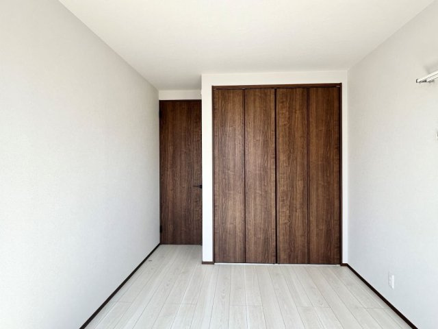高知市中万々 ② 新築戸建ての収納|＊こちらは洋室のクローゼット類似イメージ画像です。