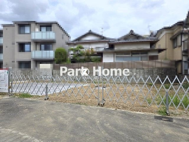 高知市中万々 ② 新築戸建ての前面道路含む現地写真