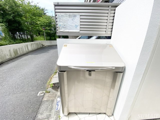 ｂ’ＣＡＳＡ西日暮里のその他共用部分|敷地内ゴミ捨て場です☆