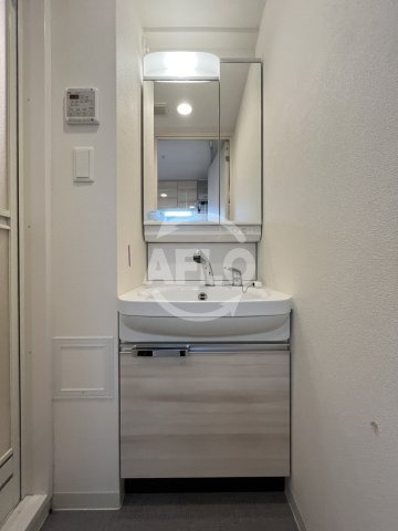 プレサンス新大阪ストリームの独立洗面台|プレサンス新大阪ストリーム　洗面台