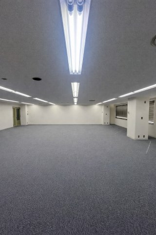 アクセス谷町ビルの洋室