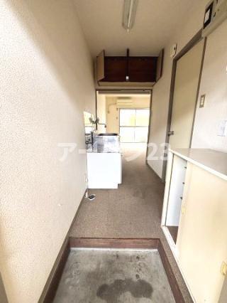 グランドール大南Bの玄関