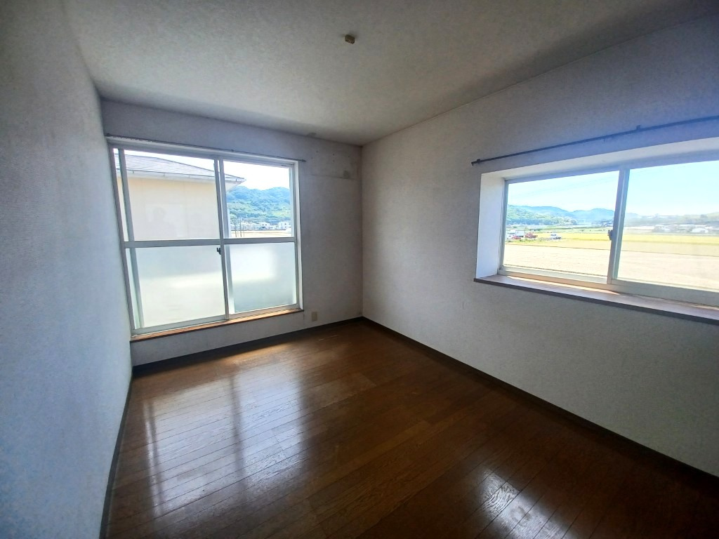 宇土市新開町の中古一戸建の洋室|2F　西側