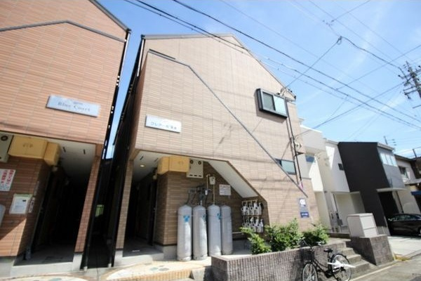 クレアール塩釜のエントランス