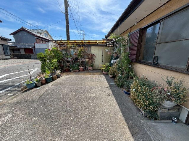中古戸建の駐車場