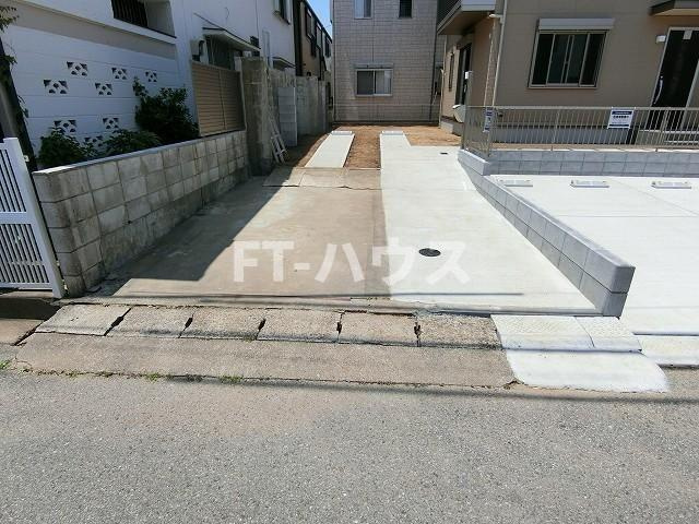 ネクスト松が丘の駐車場