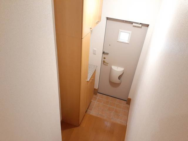 グランデ新田　Ｃの玄関