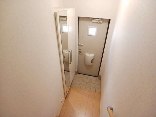 カレント　Ａの玄関