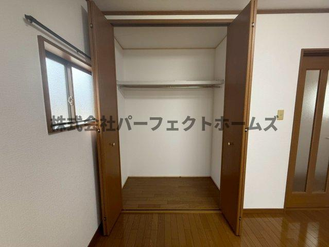 茄子作3丁目戸建　賃貸の収納|こまごまとしたものを収納できそうですね