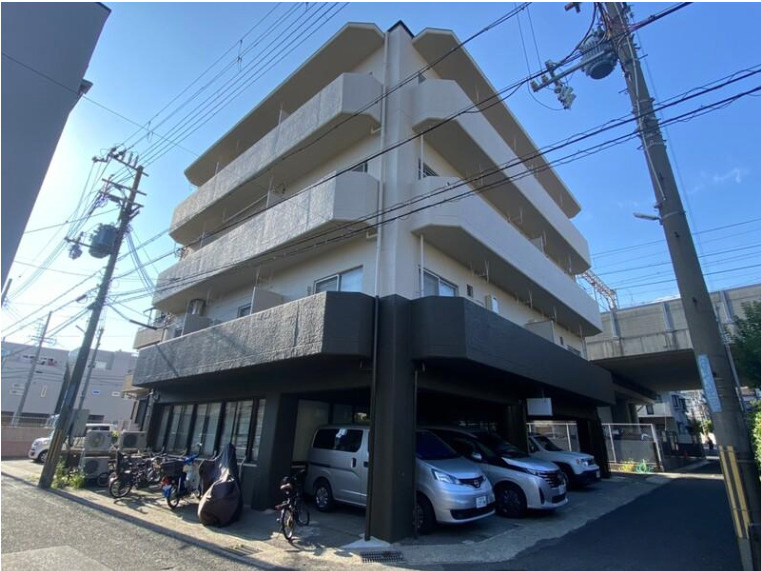 ドミトリー石屋川の外観