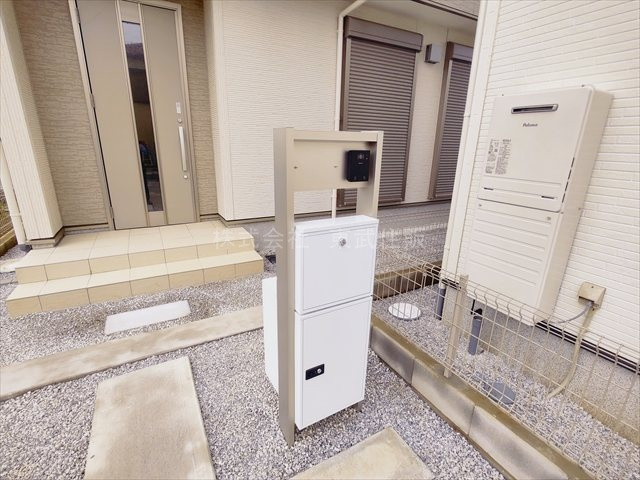 【構造・工法・仕様】 | ふじみ野市仲２丁目第１期　全２棟　４号棟 | 落ち着いた玄関です
