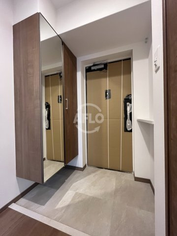スプランディッド難波WESTⅢ　栄小学校区の玄関|スプランディッド難波WESTIII　玄関