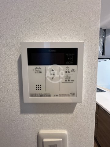 スプランディッド難波WESTⅢ　栄小学校区の設備|スプランディッド難波WESTIII　給湯器