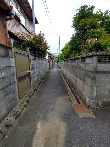 日ノ出町1丁目戸建の前面道路含む現地写真