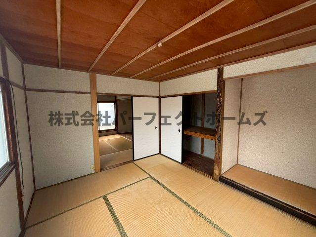 出口2丁目戸建　賃貸の和室|ゆったりとくつろげる和室です