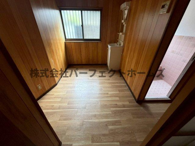 出口2丁目戸建　賃貸の洗面所|忙しい朝には欠かせない洗面所です