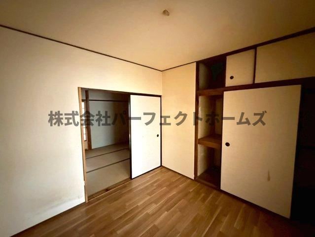 出口2丁目戸建　賃貸の洋室|ゆったりした洋室です
