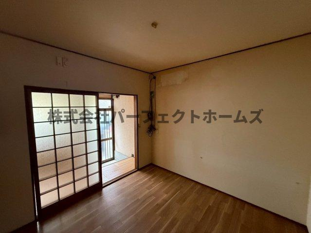 出口2丁目戸建　賃貸の洋室|ゆったりした洋室です