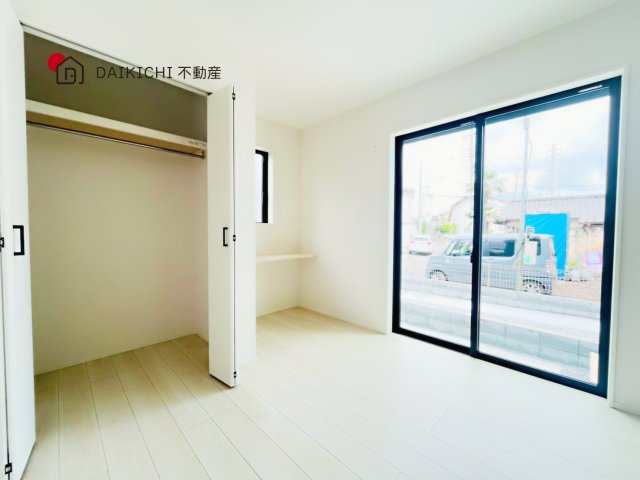 【洋室】 | 桶川市泉5期　新築戸建　全2棟　1号棟