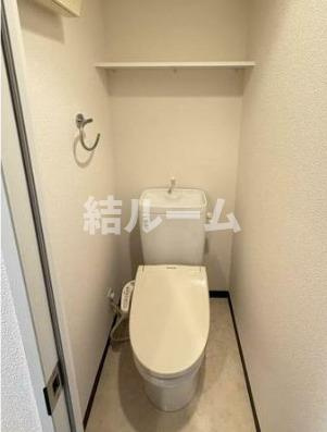 板橋区板橋１丁目の賃貸マンションのトイレ