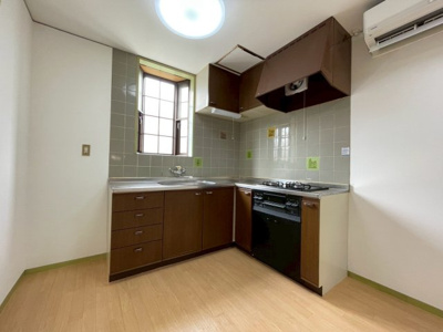 【キッチン】 | 立川市栄町2丁目　中古戸建　【全1棟】