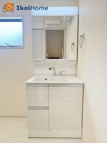 明石市二見町西二見16期　新築戸建の洗面所|◆同社施工例◆畳２枚分の一般的な洗面室です。追加で収納棚等を付けると大変便利です。
