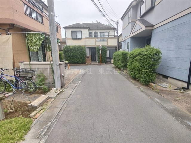 【前面道路含む現地写真】の画像