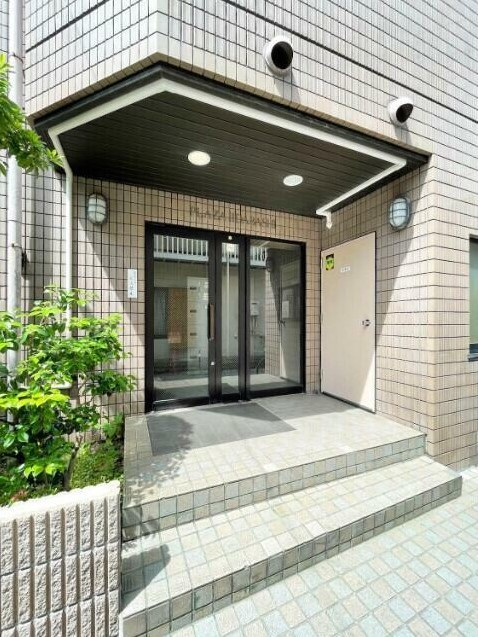 【エントランス】