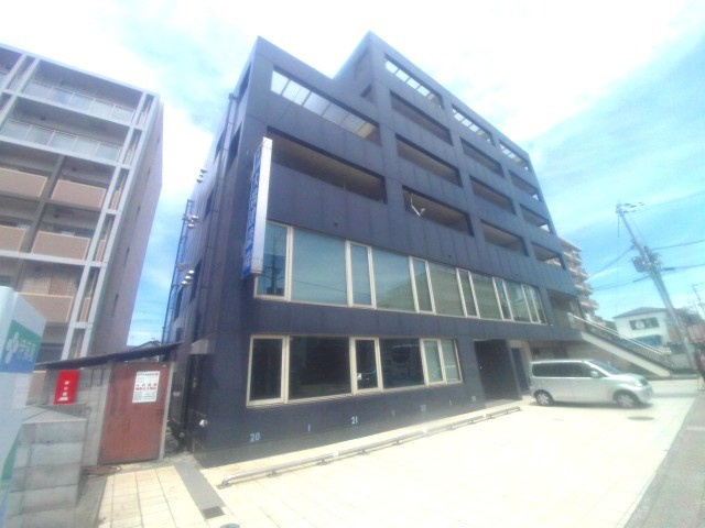 D-cubeの外観