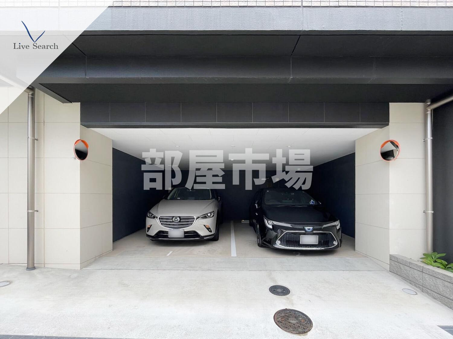 ロイジェントパークス錦糸町の駐車場