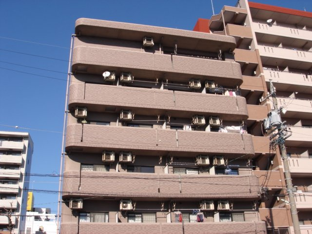 ソレイユ東海通の外観