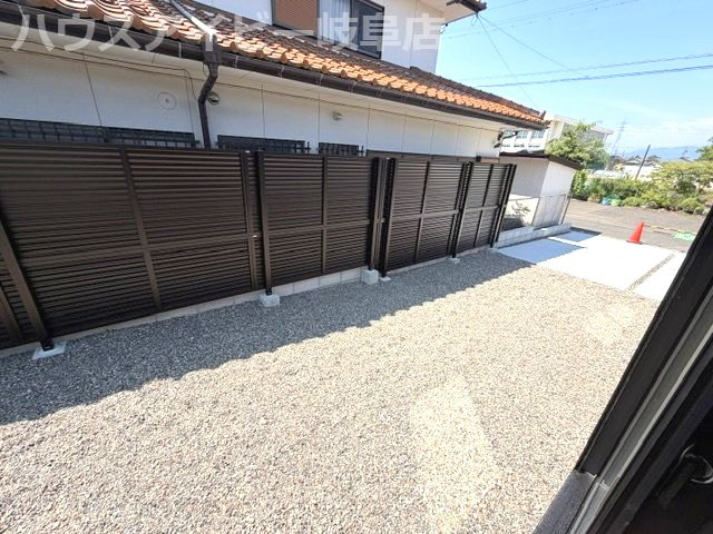 本巣市三橋平屋の新築戸建限定1邸！お車スペース4台可能！モレラ岐阜まで徒歩7分！暮らしやすい動線！の庭|本巣市三橋平屋の新築戸建限定1邸！お車スペース4台可能！モレラ岐阜まで徒歩7分！暮らしやすい動線！