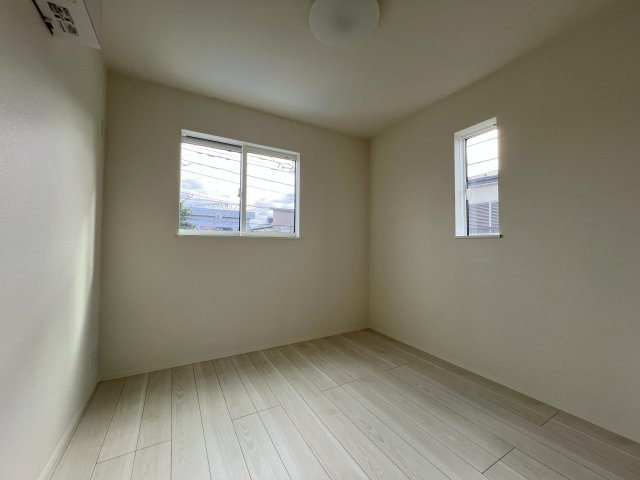 福生市熊川　新築戸建全2棟の洋室|【洋室2】5.0帖