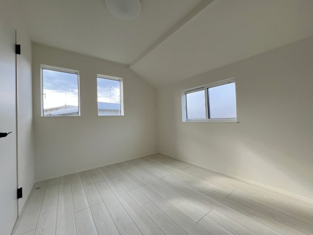 福生市熊川　新築戸建全2棟の洋室|【洋室3】5.25帖