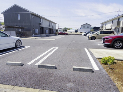 【駐車場】 | セジュールヒロオカ B | 駐車場
