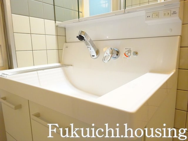 ユーコート赤堤の洗面所