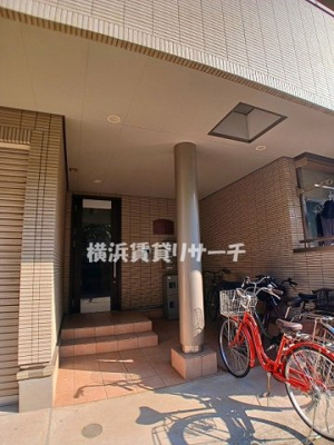 【エントランス】 | ルミエール横濱