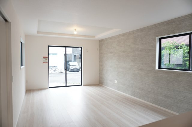 越谷市赤山町3丁目 新築分譲住宅の居間・リビング