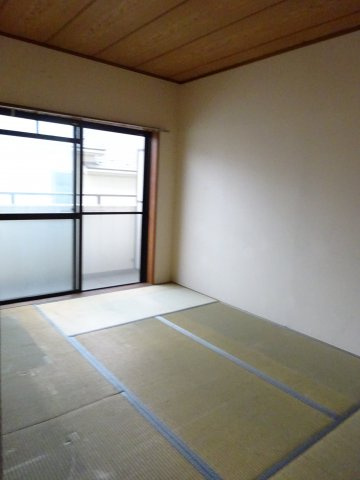 アゼリア２の和室