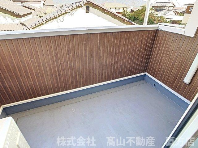北九州市八幡西区木屋瀬４丁目のアパートのバルコニー