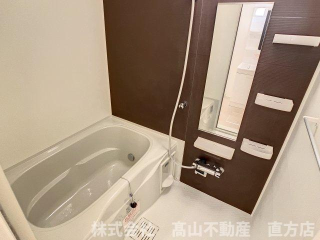 北九州市八幡西区木屋瀬４丁目のアパートの浴室