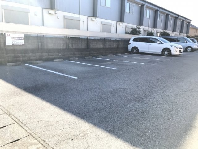 【駐車場】 | イシジンＡ