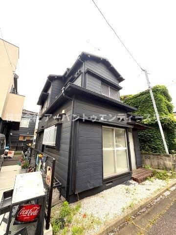 高根貸家の外観
