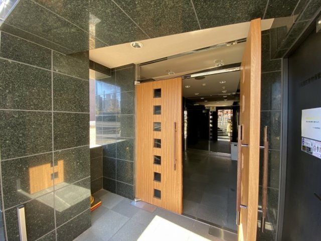 アムス東池袋のエントランス