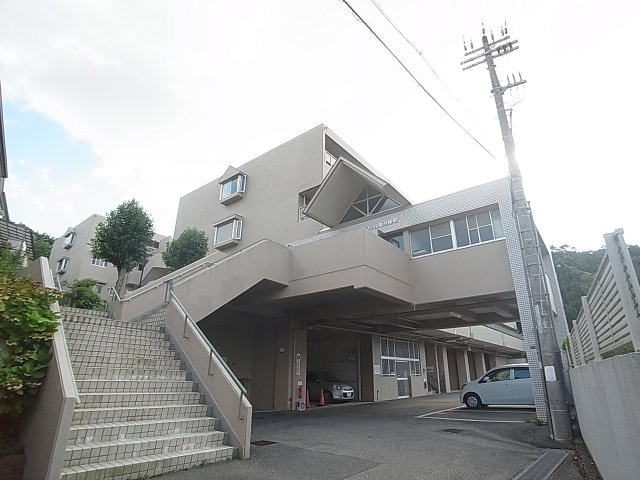 イスズハイツベル鈴蘭台南町