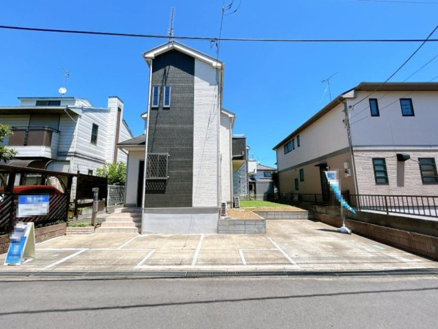 【駐車場】 | 牛久市さくら台3丁目　中古戸建 | マイホームなら駐車場代がかかりません！しかも、自宅の駐車場で洗車ができます！今までコイン洗車に行っていた手間も省けて、節約にもつながります(^^♪