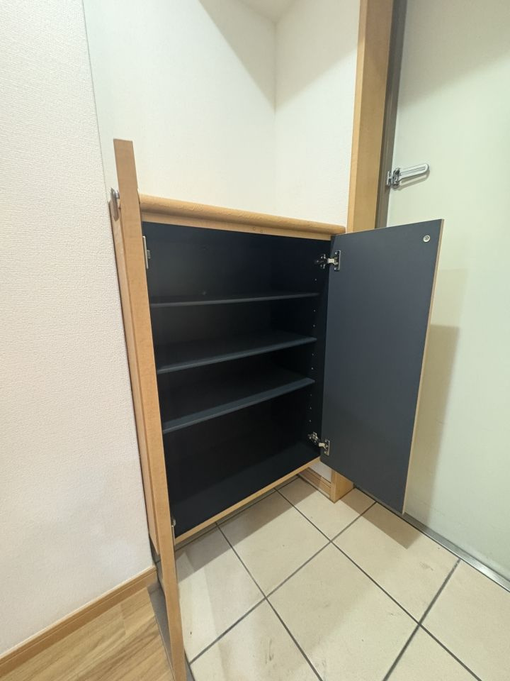 リード大手町の収納