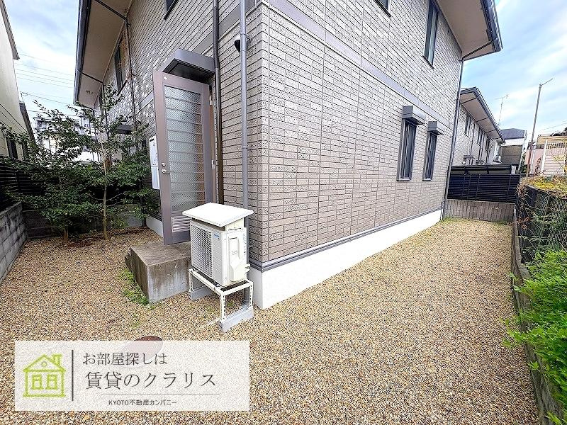 リサージュ桂B棟の庭