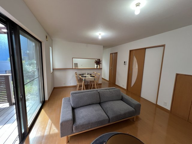 昭島市大神町4丁目　中古戸建の居間・リビング|LDK約16.0帖